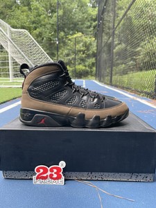 retro 9 olive green