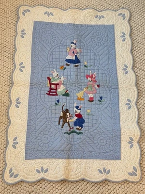 Antiguo edredón cosido a mano de colección conejitos bebés animales 43x31 Estate años 40 Foto 1 de 4