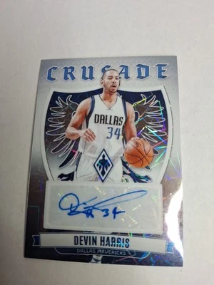 Lazer branco 2023-24 Phoenix - Crusade Signatures Devin Harris #CS-DEV /99 (AU) - Imagem 1 de 3