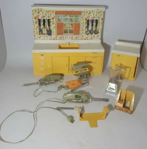 Vintage Ideal Mini Matic 1970 Cooking Station Set RARE UNTESTED - Picture 1 of 12