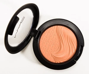 MAC Cosmetics Powder Blush in shade *Blazing Haute* Brand New Never Used - Picture 1 of 2