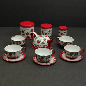 Wolverine Strawberries Tin Toy Childs Tea Pot Canisters Plates Cups 15 Piece Set - Picture 1 of 19