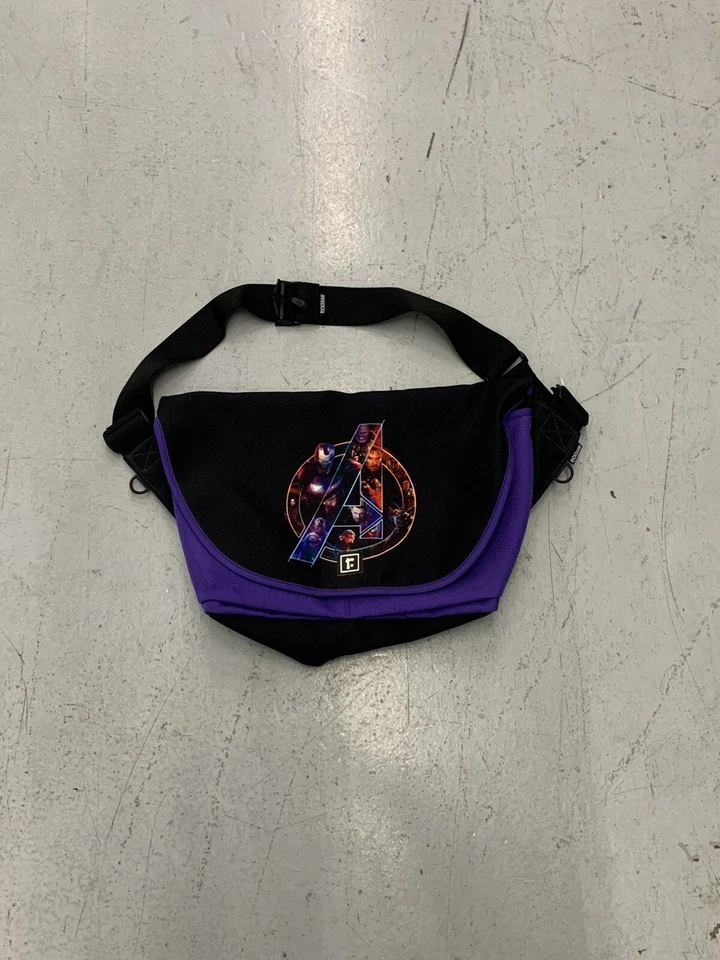 Bolso Mensajero Personalizado Rickshaw Medium Zero Avengers Infinity War Marvel Foto 1 de 4
