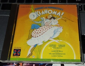 "OKLAHOMA!" - 1979 BROADWAY CAST ALBUM (RCA RED SEAL CD: RCD1-3572) - Bild 1 von 3