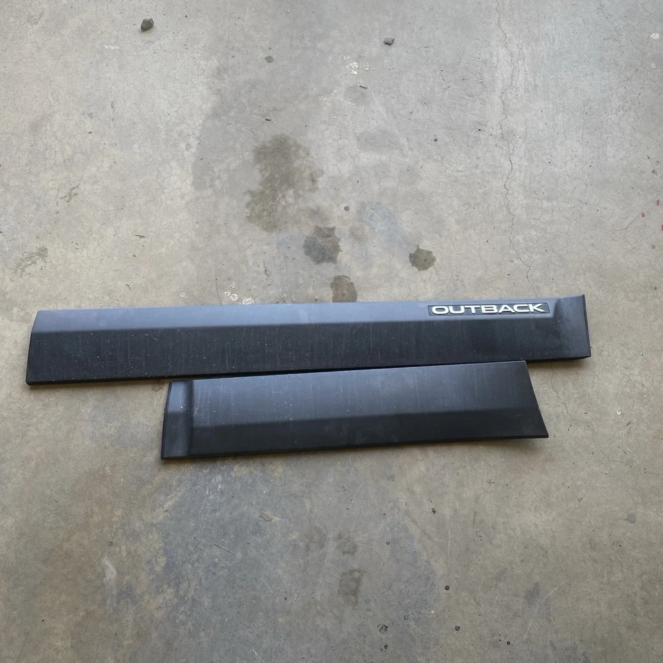 Subaru Outback 2010 2011 2012 2013 2014 puerta delantera derecha moldura adorno moldura Foto 1 de 4