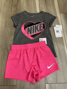 Size 6 NIKE AUTHENTIC GIRLS ORIGINAL BRAND NEW 2Pc TEE & SHORTS SET NWT MSRP $40 - Picture 1 of 6