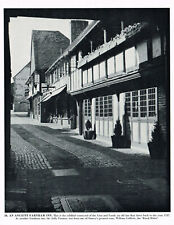 Lion and Lamb Courtyard Farnham Surrey Vintage Old Picture Print 1960 CLPBOS#24
