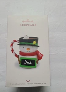 NEW 2018 Hallmark Keepsake Christmas Tree Ornament  Snowman DAD, SUPER cute! - Picture 1 of 7