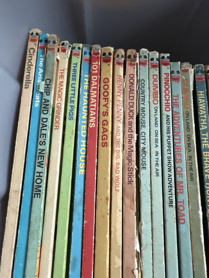 Lote de libros vintage de Disney años 70 Foto 1 de 4