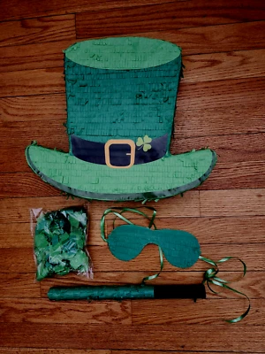 GRATIS Juego Sombrero Piñata Grande Día de San Patricio con Venda, Palo y Confeti Nuevo en Paquete Foto 1 de 3