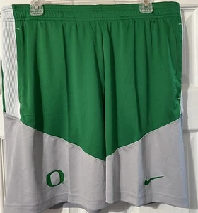 Nike OREGON DUCKS Mens L Dri-Fit Soccer Track Gym Shorts New Without Tags - Picture 1 of 6