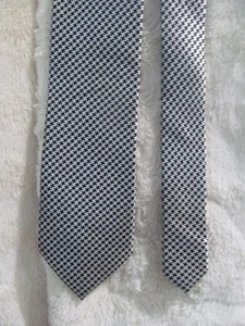 Paul Fredrick houndstooth silk tie Choice of black or blue - Picture 1 of 8