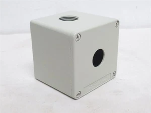 243139 New-No Box; Schneider XAPG19501 Die Cast Empty Control Station 22mm Hole - Picture 1 of 8