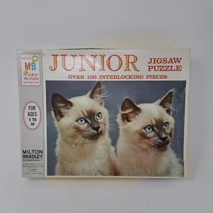 MB Junior Puzzle 100 Pieces Of Kittens Siamese - Picture 1 of 3