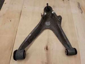Chevrolet Corvette 2005-2013 brazo de control inferior delantero derecho 54 k millas - Imagen 1 de 6
