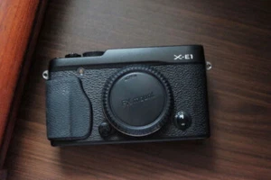 [Near Mint] Fujifilm X Series X-E1 16.3MP Digital Camera Body Black -90%NEW - Picture 1 of 9