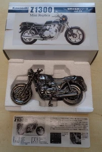 Kawasaki Z1300 Die Cast Model Red Baron Mini Replica Vol.24 - Picture 1 of 14