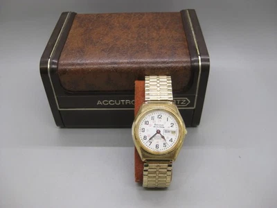 Vtg 1980 Bulova Accutron Railroad Approved Men's Day Date Watch w/Box Runs! - Image 1 of 4