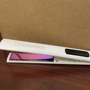 Sugarboo Flat Hair Iron with Digital Display Titanium Styler 1” Model SBC-DTFI - Picture 1 of 7