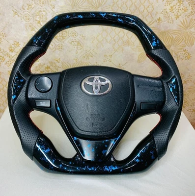 VOLANTE DE FIBRA DE CARBONO FORJADO TOYOTA COROLLA 2014 -2018 - Imagem 1 de 4