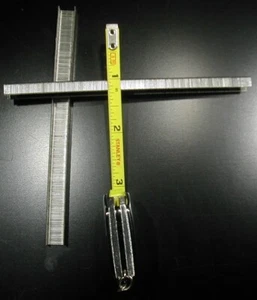 Grapas de alambre fino corona calibre 22 3/8"" de 1/4"" de largo (acero inoxidable) (estuche completo) - Imagen 1 de 1