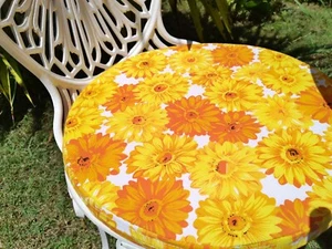 Pair Of Round 100% Cotton Covered Cushions NOT PADS Zip Off COVERS NWOT 40 Cm - Picture 1 of 2