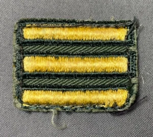 Parche de barra original de la Segunda Guerra Mundial del Ejército de los Estados Unidos 3 en el extranjero para 1 1/2 años de servicio - Imagen 1 de 2