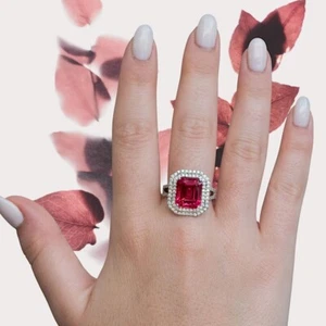 Anillo de boda de platino con diamantes naturales talla esmeralda de 9,30 quilates zafiro rojo cultivado en laboratorio - Imagen 1 de 12