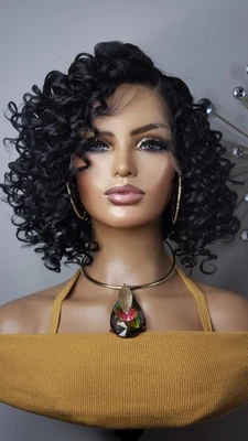 Nueva Peluca Frontal Corta 13x6 Parte Libre Rizada Estilo Pelo Afro Encaje Negro Para Mujer  Foto 1 de 4