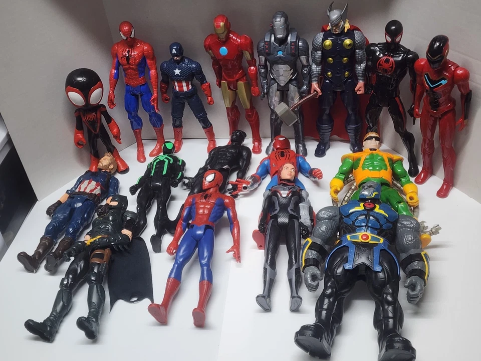 Marvel DC Titan 12" Action Figures Super Hero 15 Lot Spider-Man Thanos Batman  - Image 1 of 4