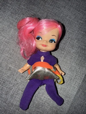 Muñeca Remco Millie Mod 1969 vintage abolladuras de dedo pelo rosa Foto 1 de 4