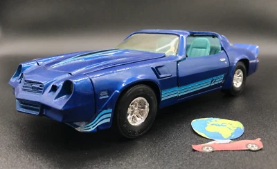 The Ertl Co Chevrolet Camaro Z28, modello scala 1:24 - 1:25, vintage (1559) - Immagine 1 di 4