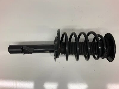 08-16 Volvo XC70 Conjunto de puntal y resorte derecho 31262150 Foto 1 de 4