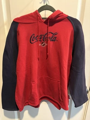 Sudadera con Capucha Coca-Cola Para Hombre Talla L Roja Azul Marino Bloque de Color Bordado Logo Coca-Cola Foto 1 de 4