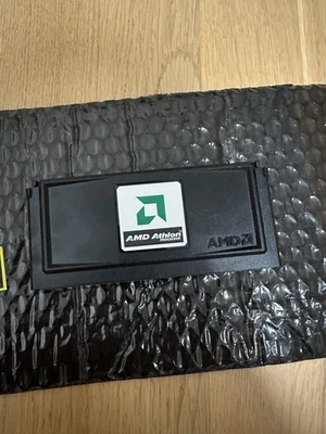 AMD Athlon K7 650MHz Slot A Argon CPU / AMD-K7650MTR51B C / Retro - Bild 1 von 3