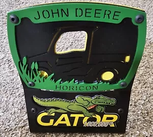 John Deere Horicon GATOR 1.000.000. Dezember 2021 Schreibtischplakette Trophäe schweres Gefühl - Bild 1 von 7