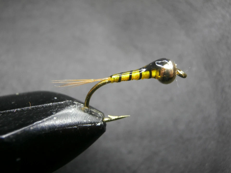 RIOYLAGOMOSCAS 3 PERDIGONES AMARILLO Y NEGRO CABEZA TUNGSTENO PARA PESCA A MOSCA-(PER-266)