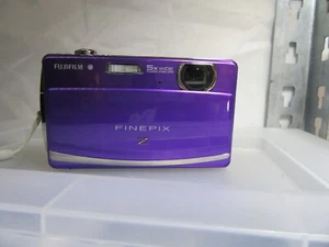 Fuji FinePix Z90 Digital Camera with Charger - Picture 1 of 4