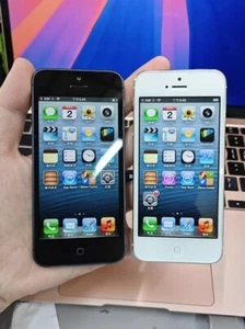 Apple iPhone 5 16 32 64GB Unlocked All colors iOS 6 Very rare - Afbeelding 1 van 6