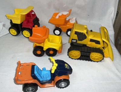 лот игрушечных пластиковых самосвалов дюна багги кот лот из 5 - Изображение 1 из 4