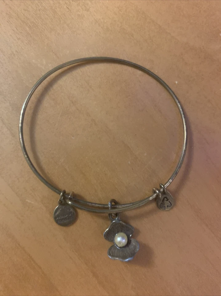 Brazalete brazalete ALEX+ ANI OSTER acabado dorado ruso Foto 1 de 1