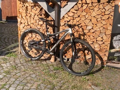 MTB SPECIALIZED EPIC Comp Carbon / 29 Zoll / SRAM GX / DT SWISS / Größe M - Bild 1 von 4