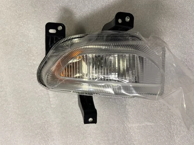 Conjunto de luces antiniebla laterales para pasajero derecho Jeep Renegade 2015-2018 OEM 51953117 Foto 1 de 3