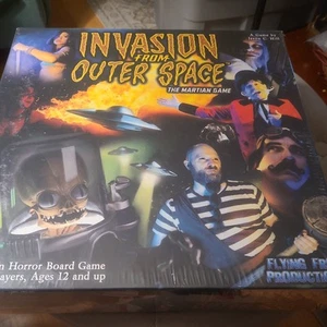 Invasion From Outer Space: The Martian Board Game Flying Frog 2010 - Picture 1 of 7