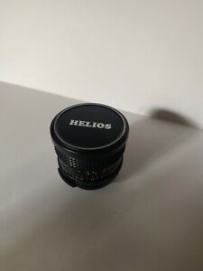 HELIOS f = 28mm  2.8 M42 Asahi Pentax Mount 35mm SLR Lens VGC with Caps Ø58
