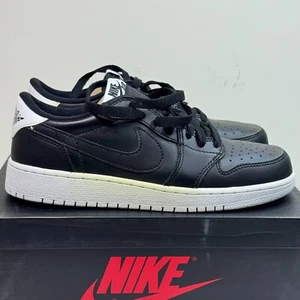 Neu vergilbt - Nike Air Jordan I 1 Low Cyber Monday 709999-010 schwarz/weiß Gr. 5Y - Bild 1 von 14