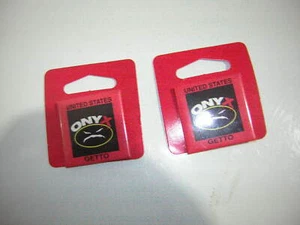 ONYX  BUTTON LOT OF 2 ON CARD LICENSED 1994  FREDRO STARR STICKY FINGAZ MADFACE  - Picture 1 of 3
