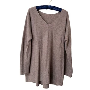 Vince Wool Cashmere Size Medium Knit V-Neck Long Sleeve Pullover Sweater - Picture 1 of 9