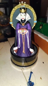 DISNEY VILLIANS WICKED QUEEN/WITCH SNOW WHITE WATCH Stand FIGURINE No watch - Picture 1 of 4