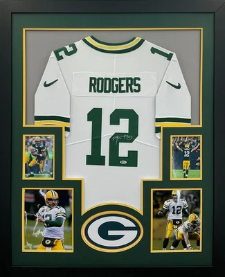Camiseta deportiva autografiada firmada por Aaron Rodgers de los Green Bay Packers enmarcada Beckett BAS Foto 1 de 4